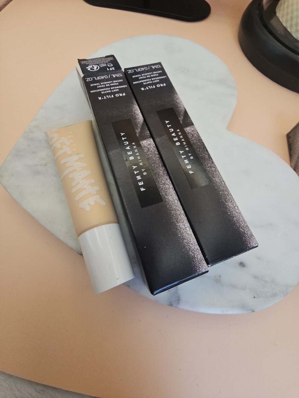2x Fenty Beauty Pro Filt'r Soft Matte Foundation 140 0.40 fl oz lot of 2